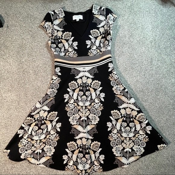 Anthropologie Ett:twa Soiree Midi Dress Black Floral Embroidered Size 4P - Picture 3 of 9